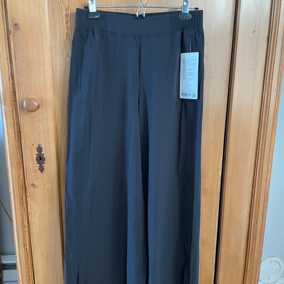 NWT Lululemon Stretch Woven Wide Leg High Rise Crop Pants - Picture 6 of 10